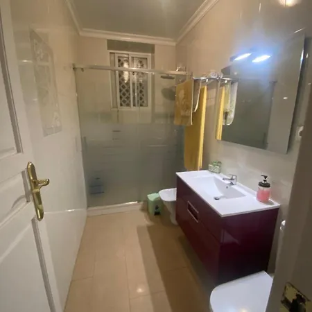 En Residencial Capuchinos Cerca Del Centro Historico De Homestay